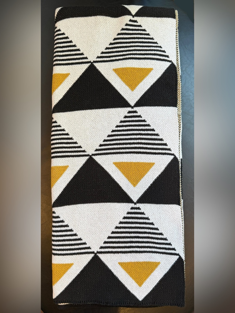 Gorgeous Knit Throw Blanket Seek and Swoon Envie MCM Vintage Chevron & Geometric - Picture 2 of 11